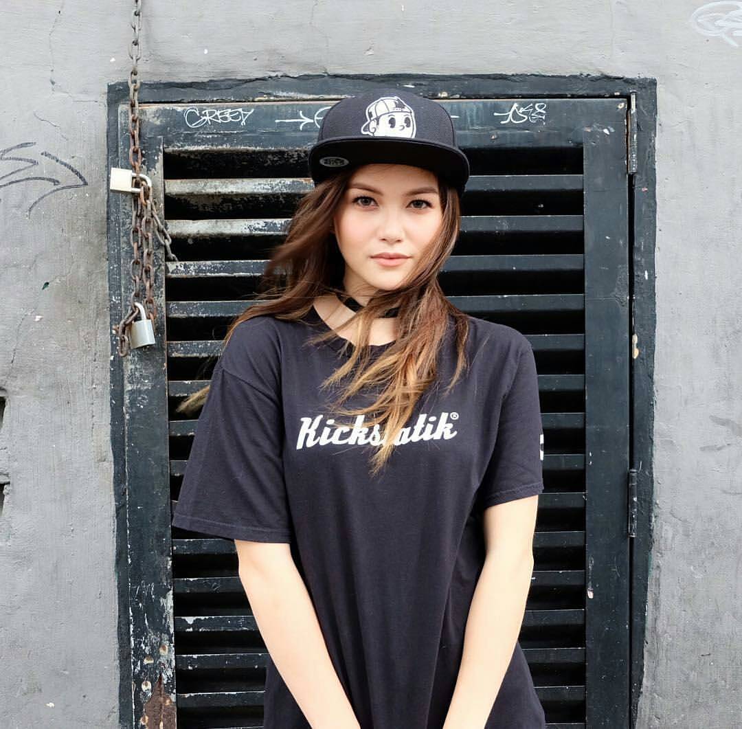 Elisse Joson Elisse Joson