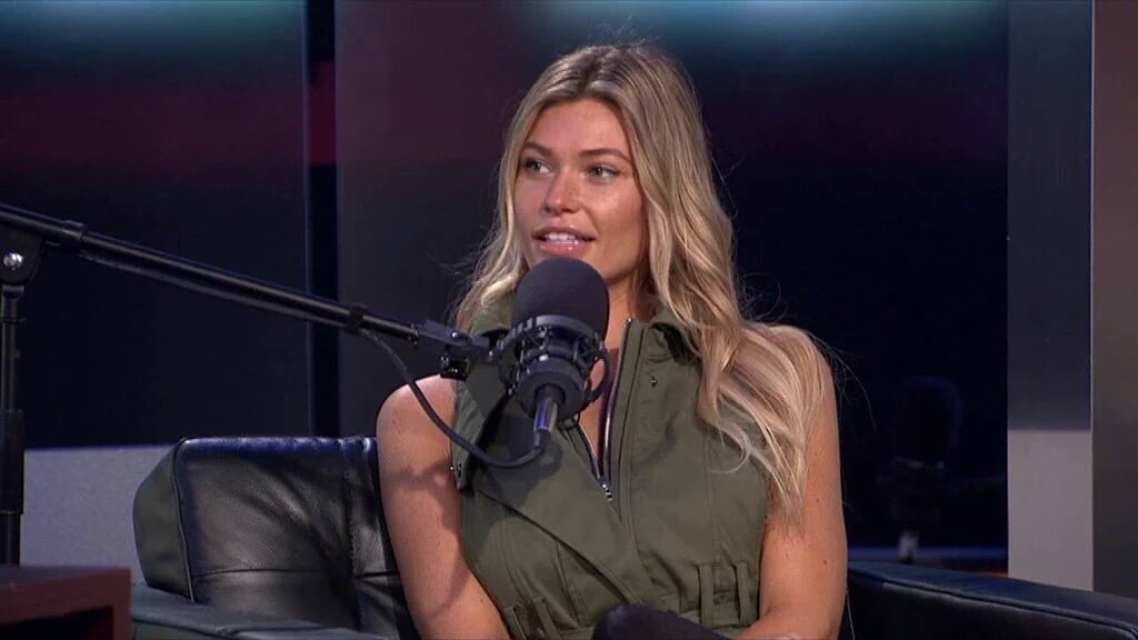 Samantha Hoopes Samantha Hoopes