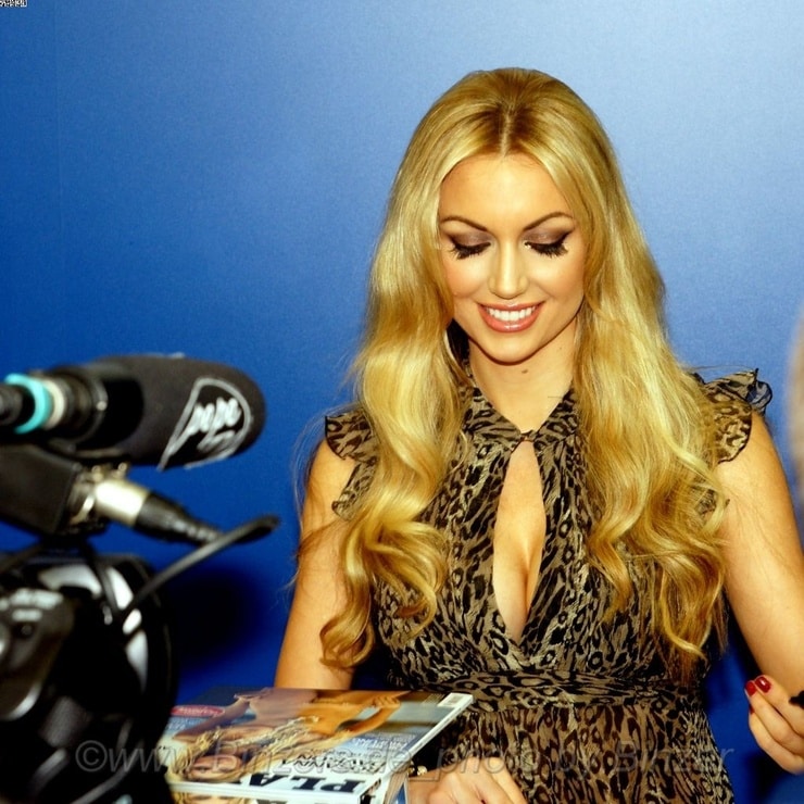 picture-of-rosanna-davison