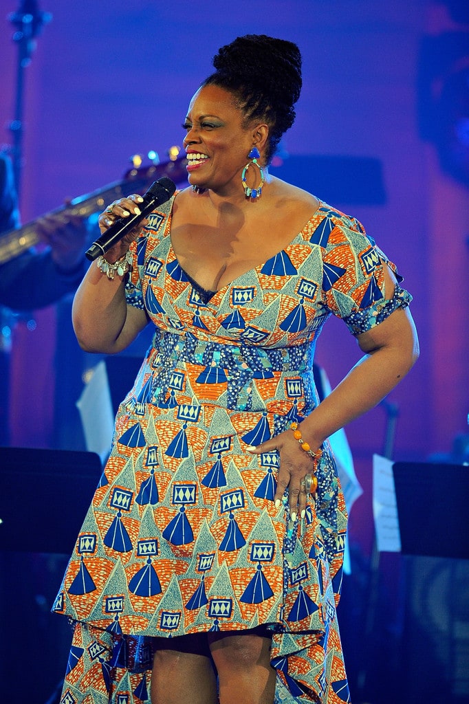 Picture Of Dianne Reeves 3205