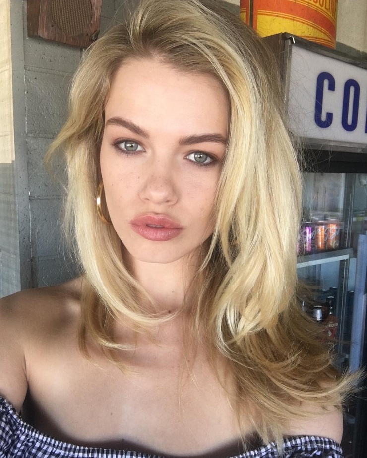 Picture Of Hailey Clauson