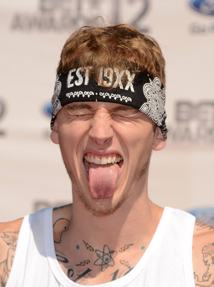 Machine Gun Kelly (rapper) image