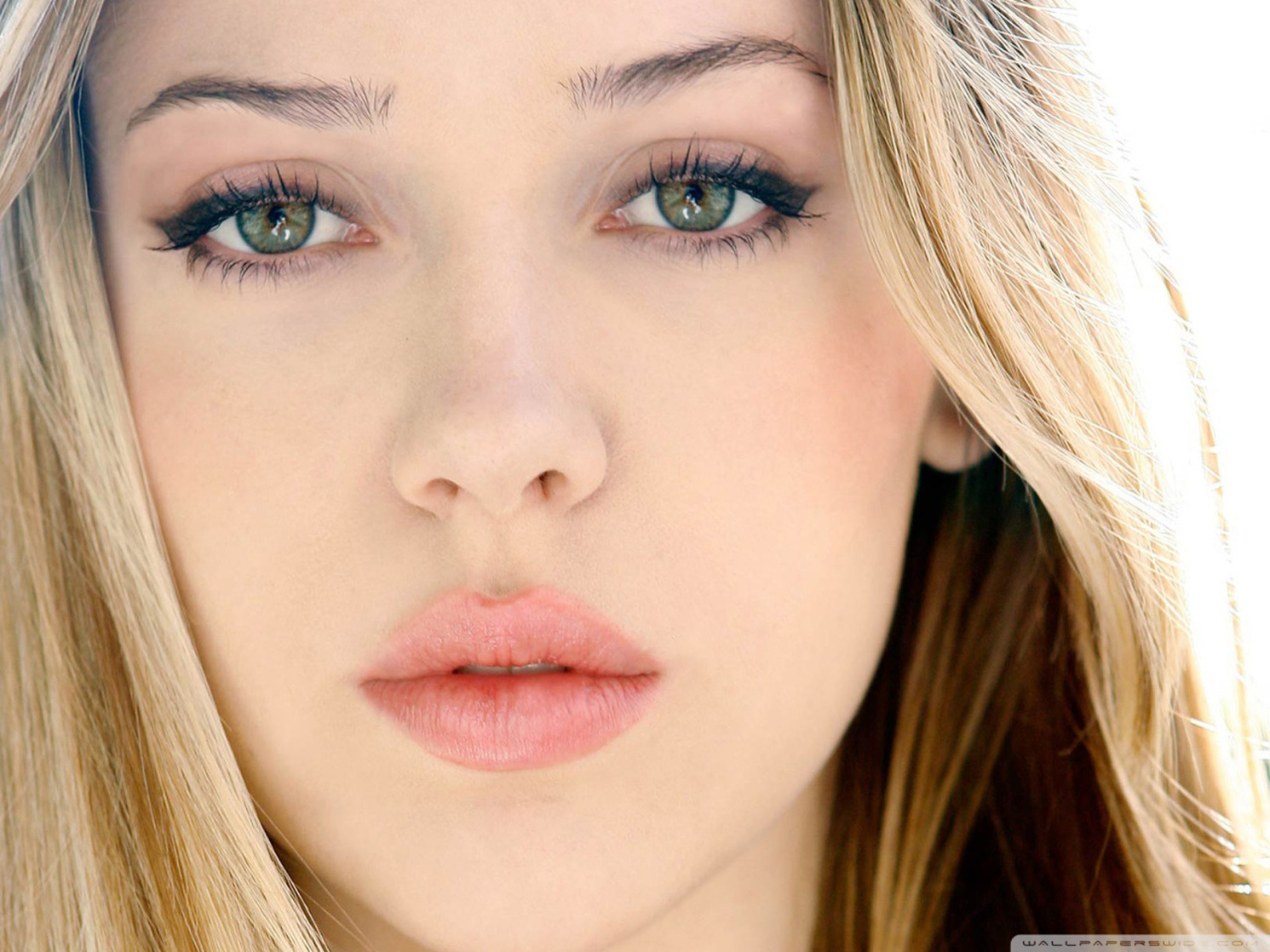 Majandra Delfino Majandra Delfino