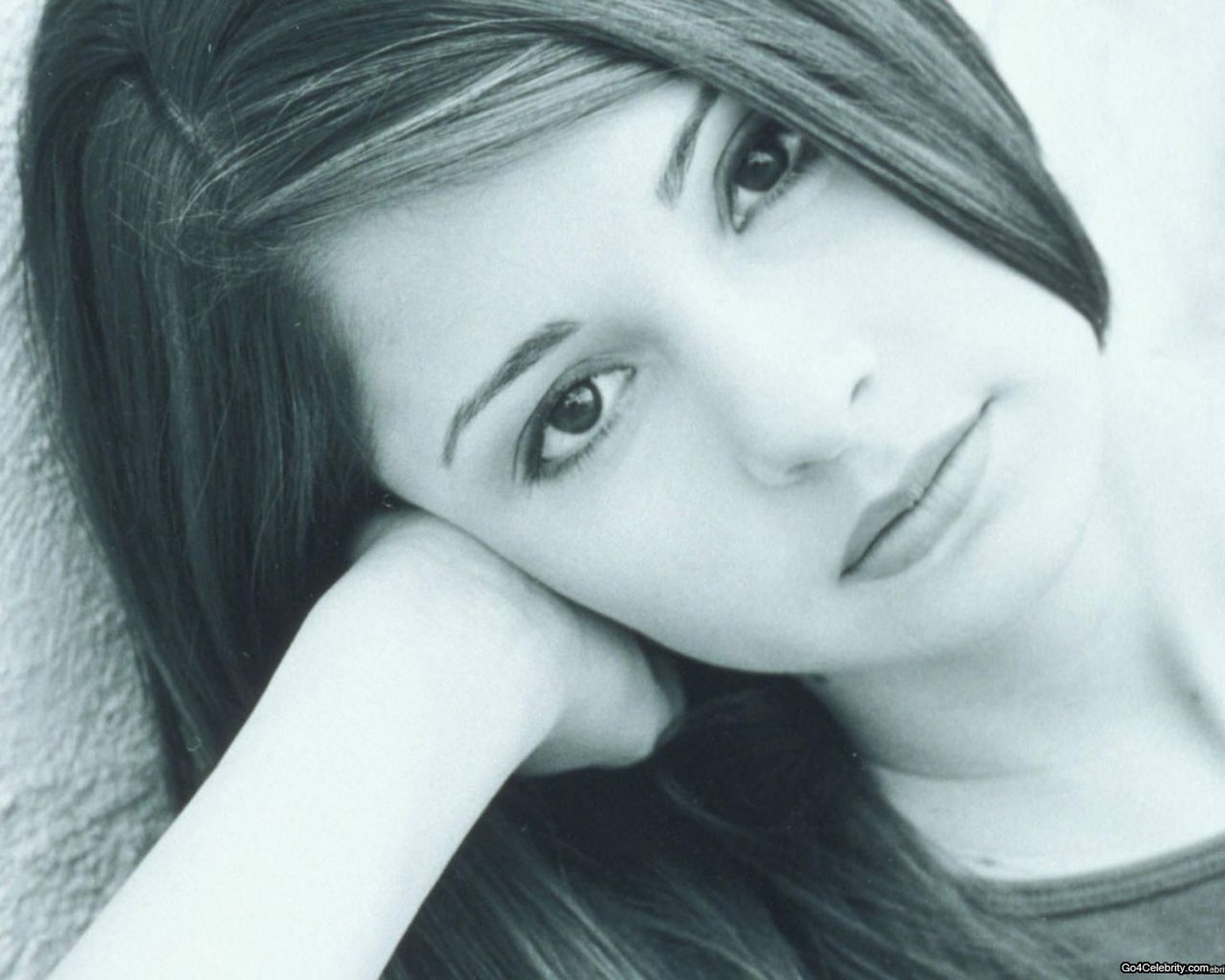Shiri Appleby