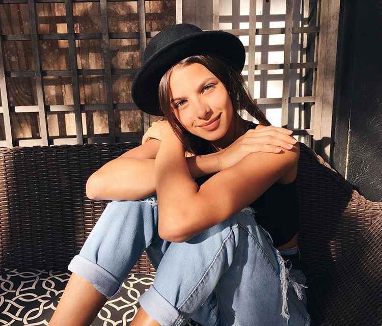 Bruna Lirio Bruna Lirio