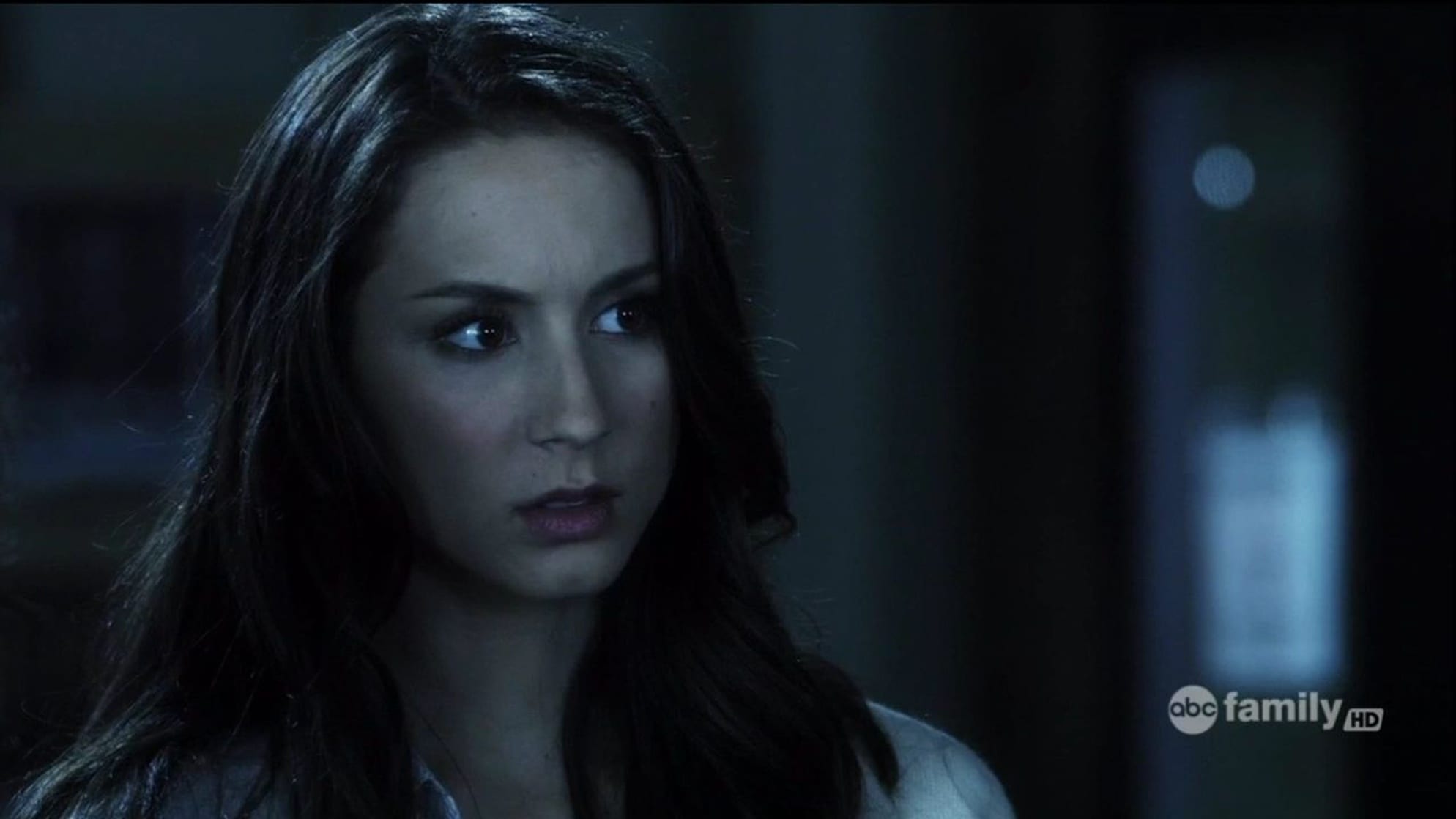 Troian Bellisario