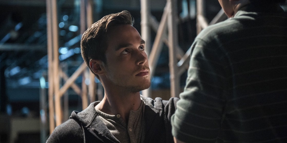 Mon-El (Chris Wood)