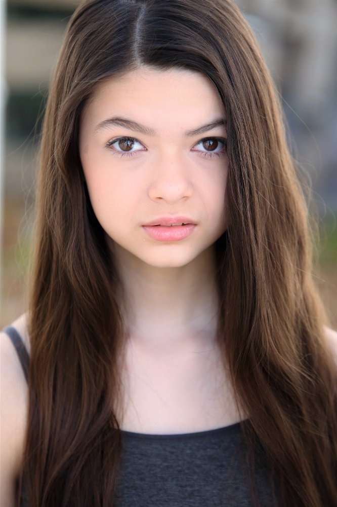 Picture of Nikki Hahn