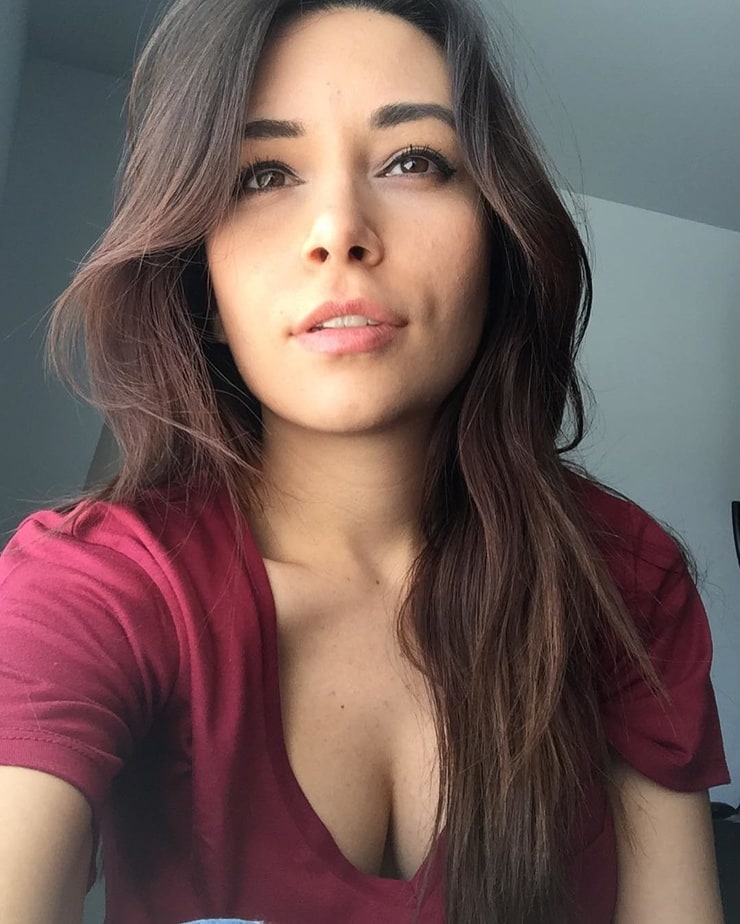 Picture of Alinity Divine.