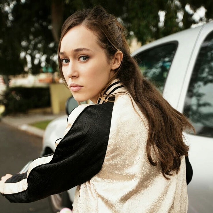 Алисия почему. Alicia Debnam Carey. Alicia Clark. Алисия Вудсон. Alicia Debnam Carey 2023.