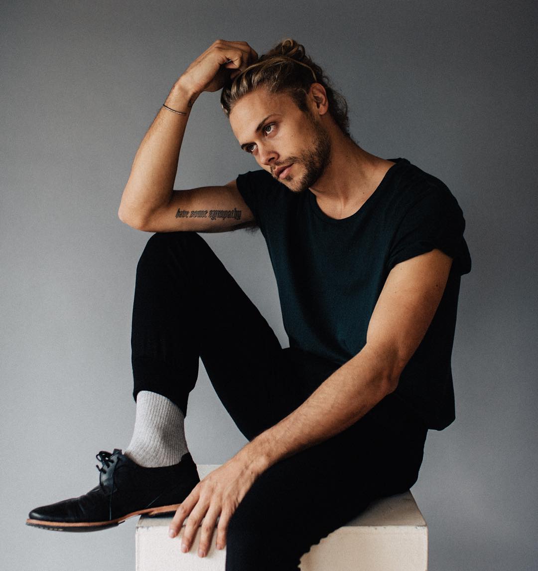 Classify American Model Christopher Mason