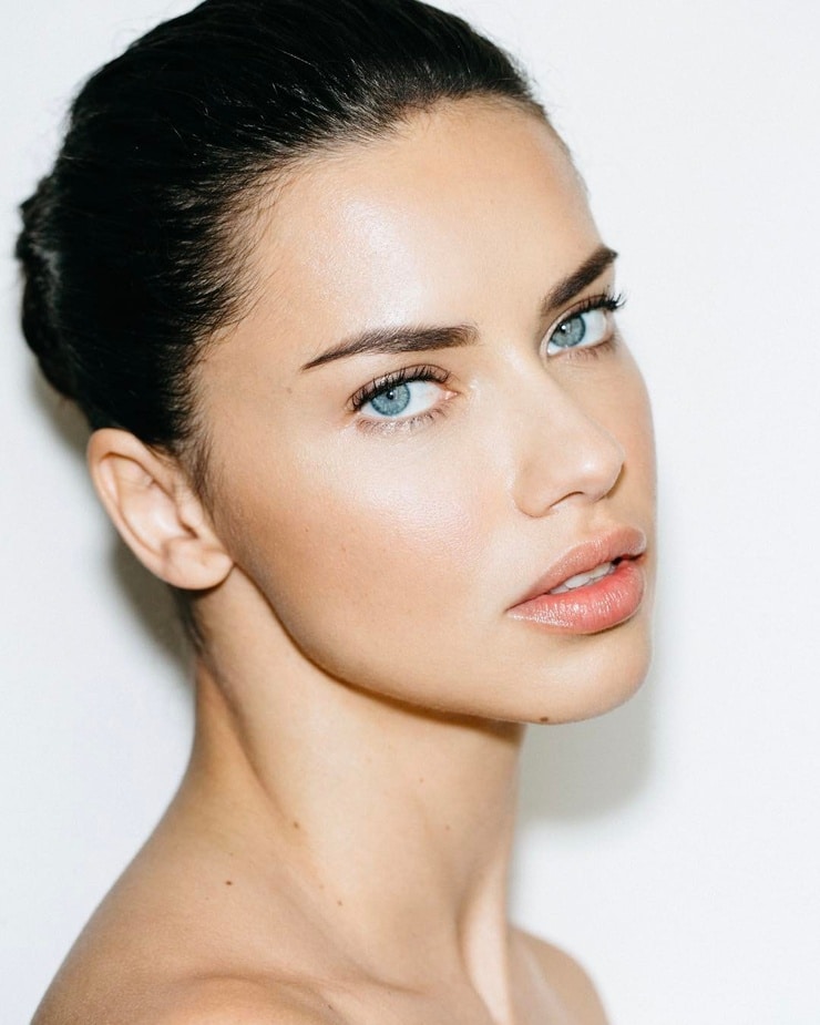 Adriana Lima picture