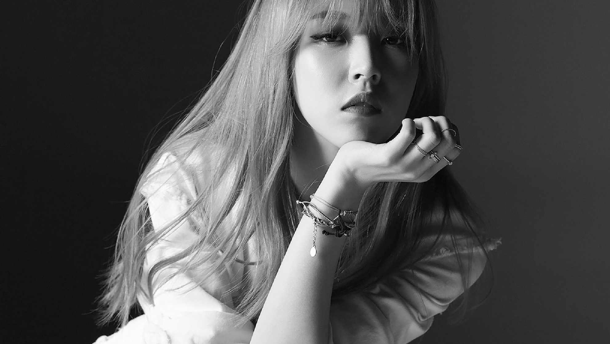 Moon Byul Yi