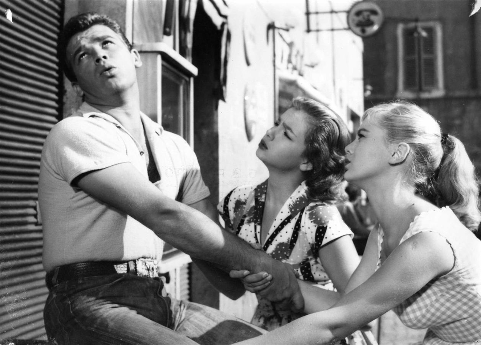 Belle ma povere                                  (1957)