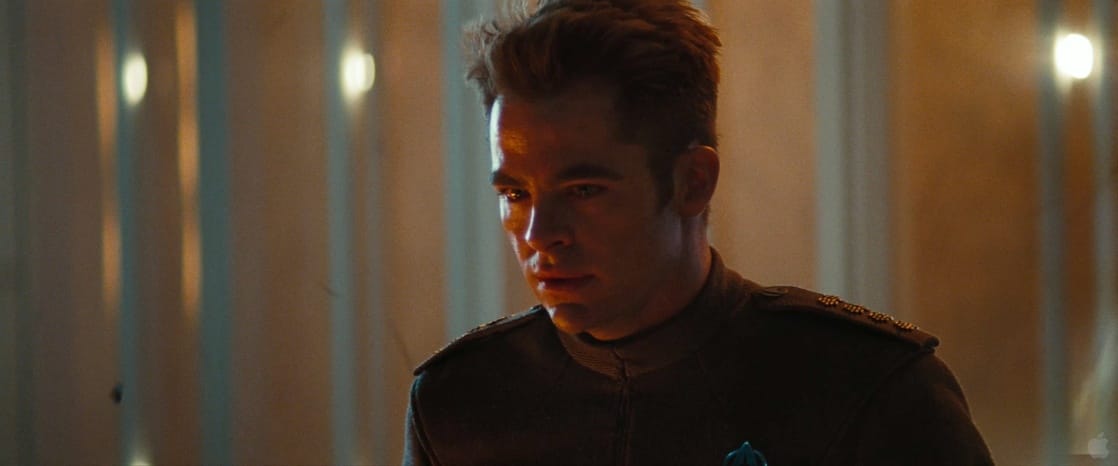 James T. Kirk (Chris Pine)