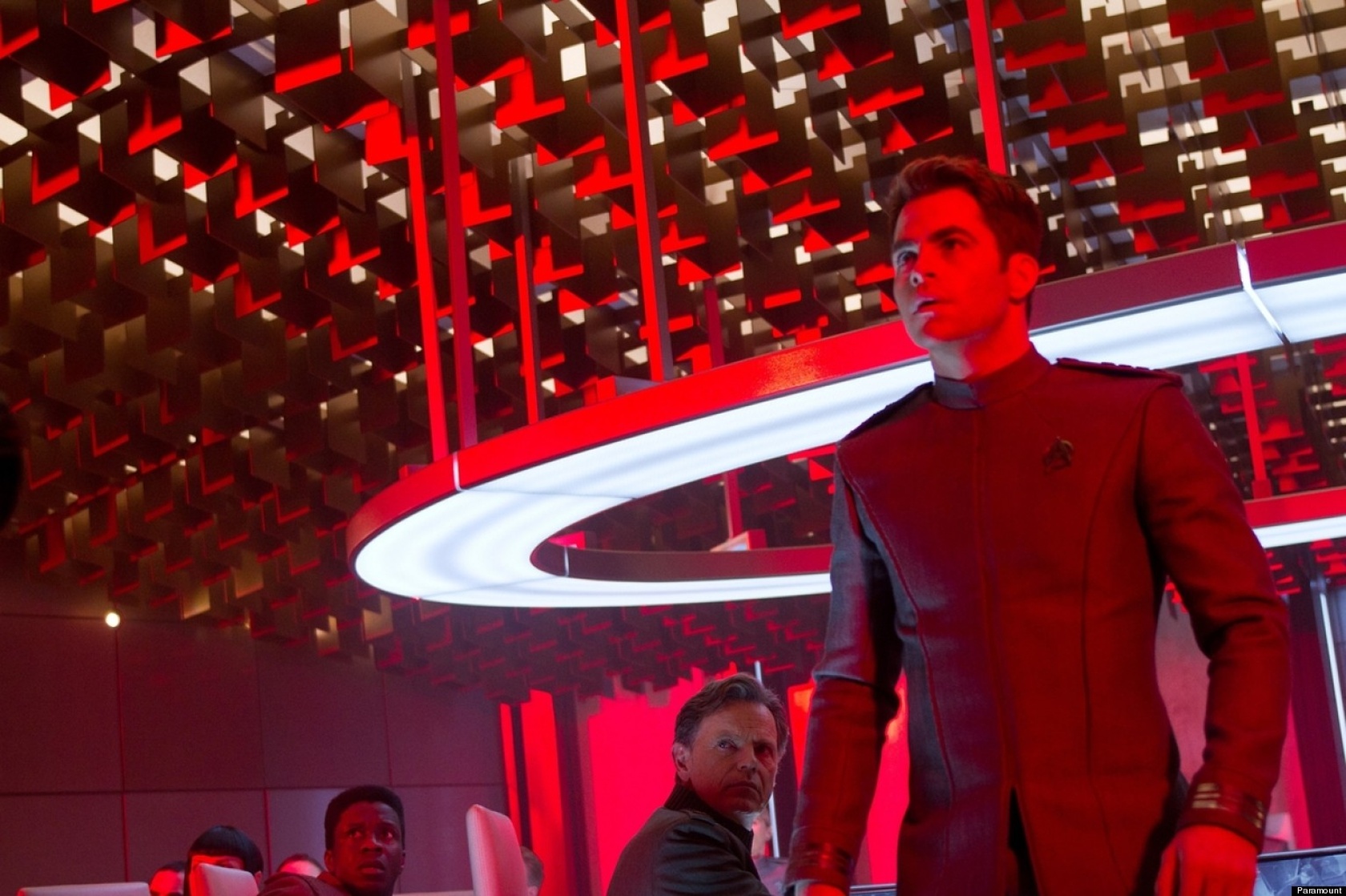 James T. Kirk (Chris Pine)