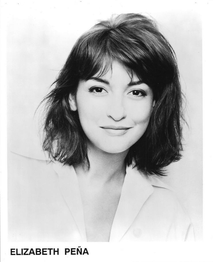 Elizabeth Pena headshot photo