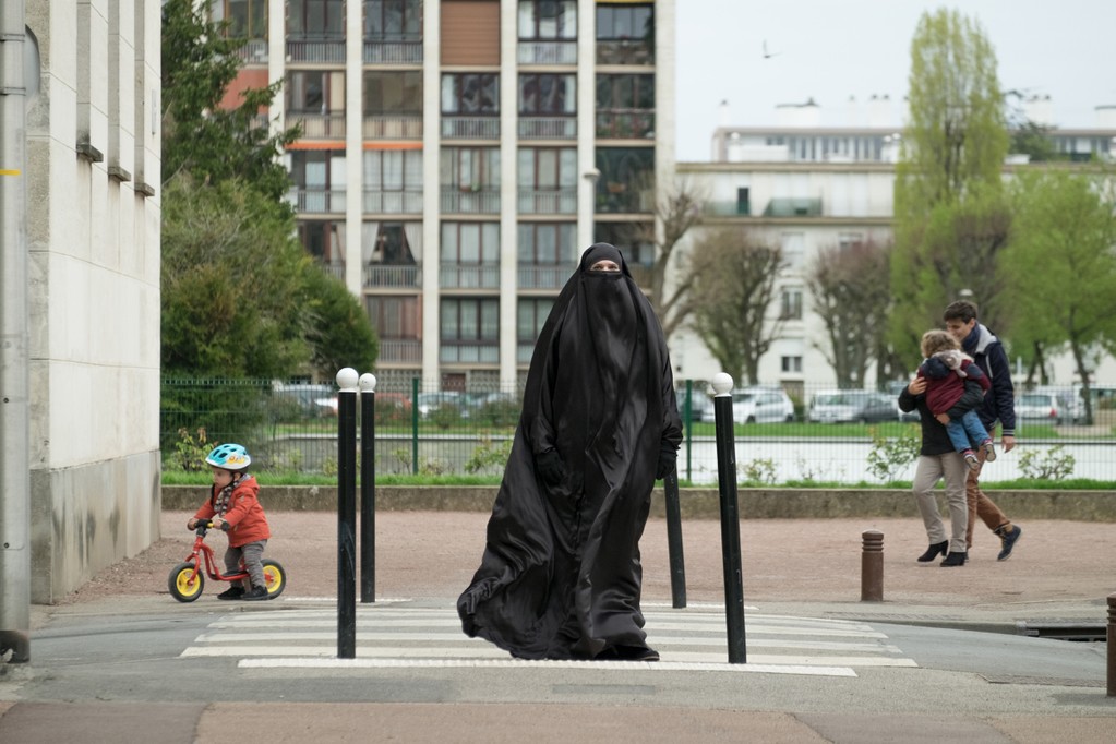 Cherchez la femme Cherchez la femme