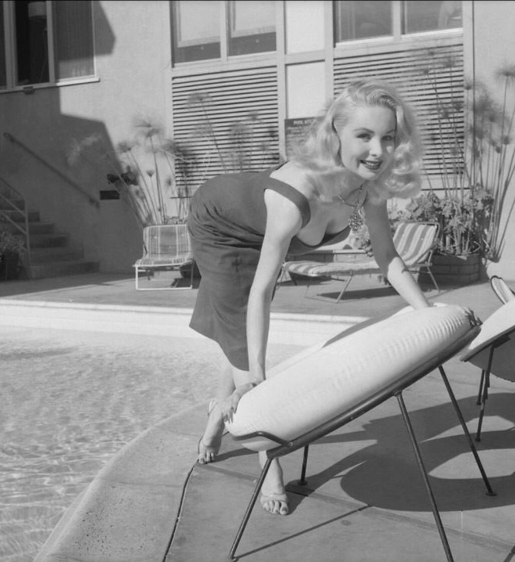 Joi Lansing