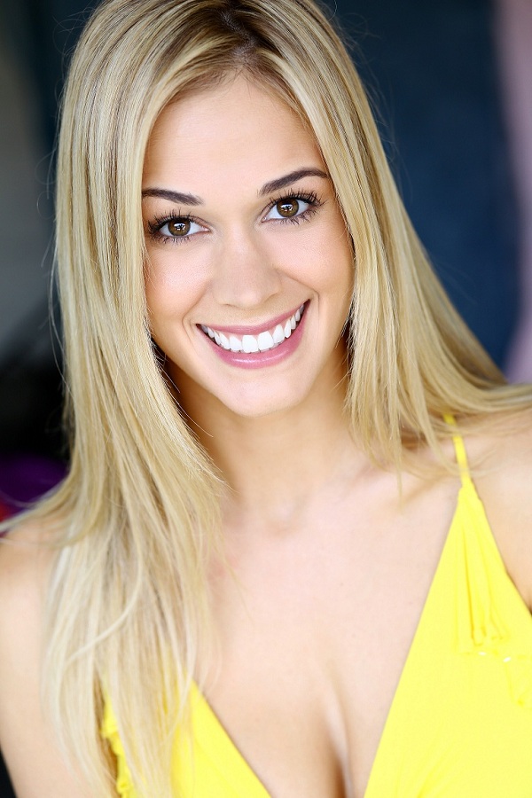 Picture of Lauren Compton