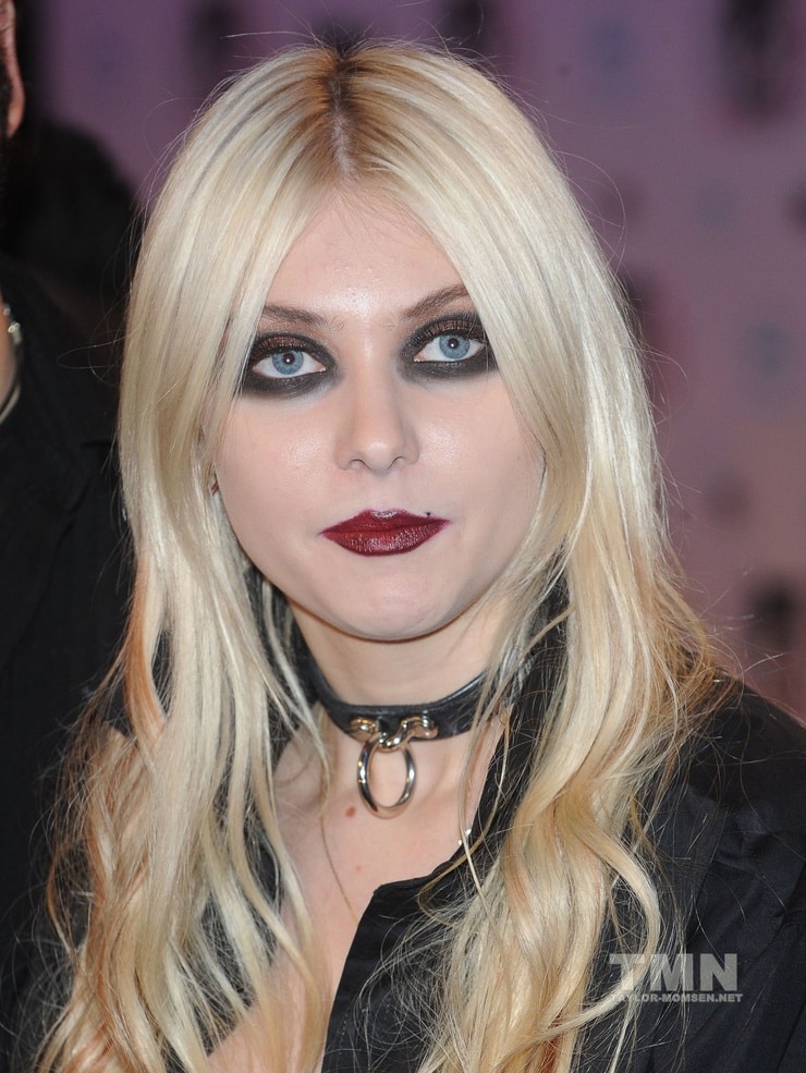 Image of Taylor Momsen