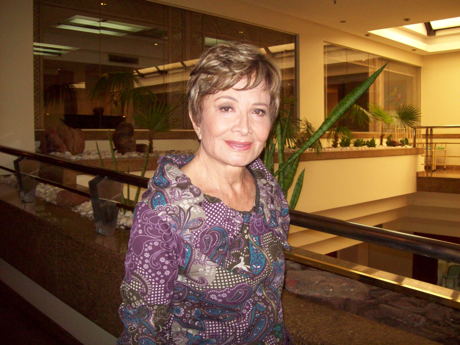 Glória Menezes