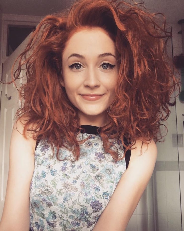 Picture of Janet Devlin