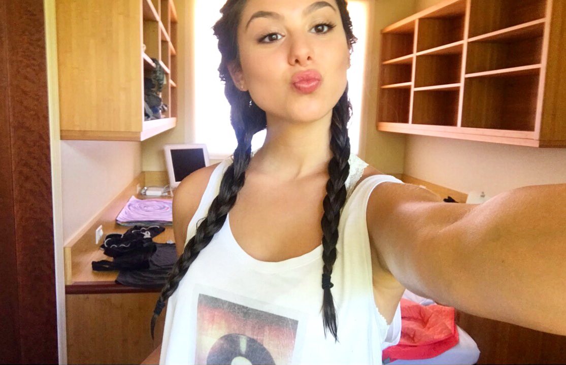 Picture of Kira Kosarin