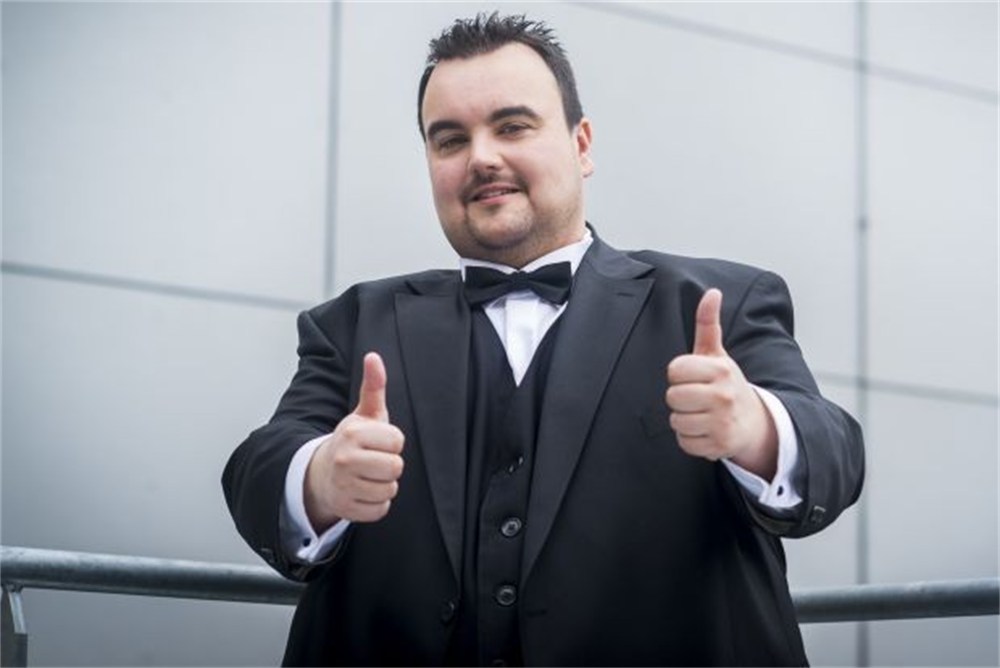 Axel Hirsoux