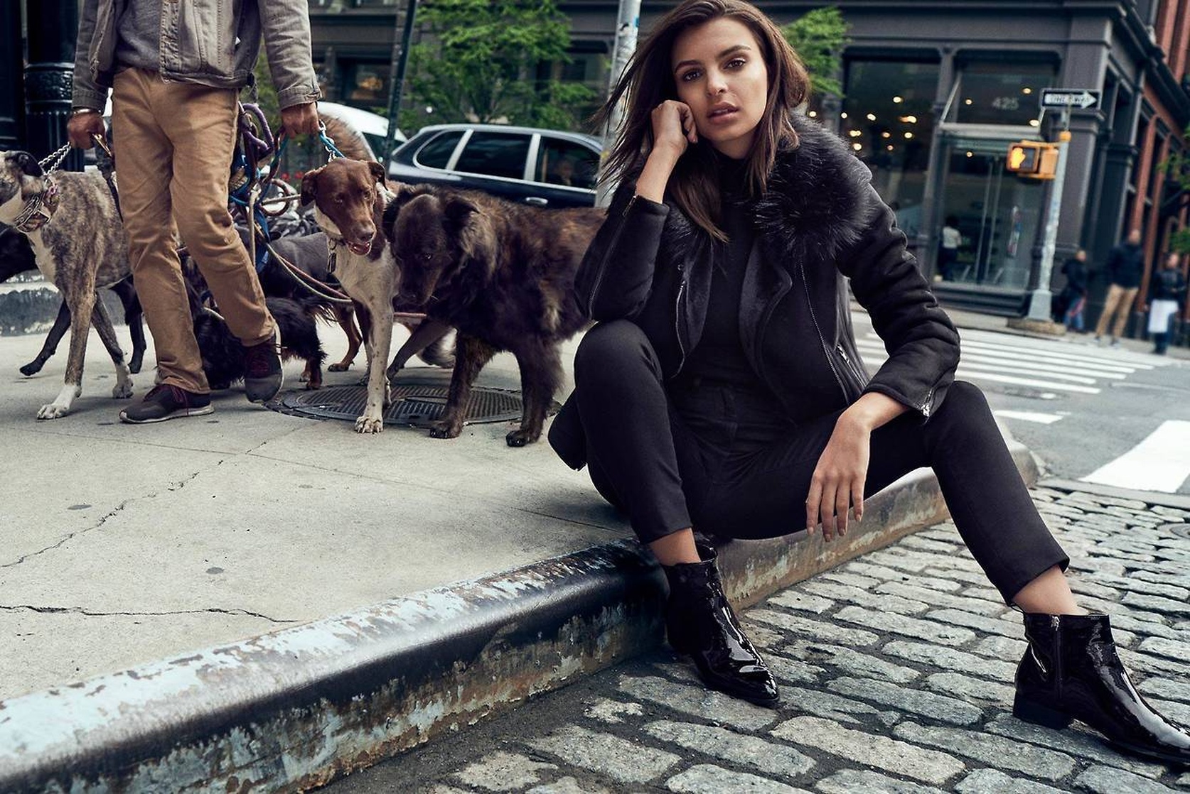 Emily Ratajkowski