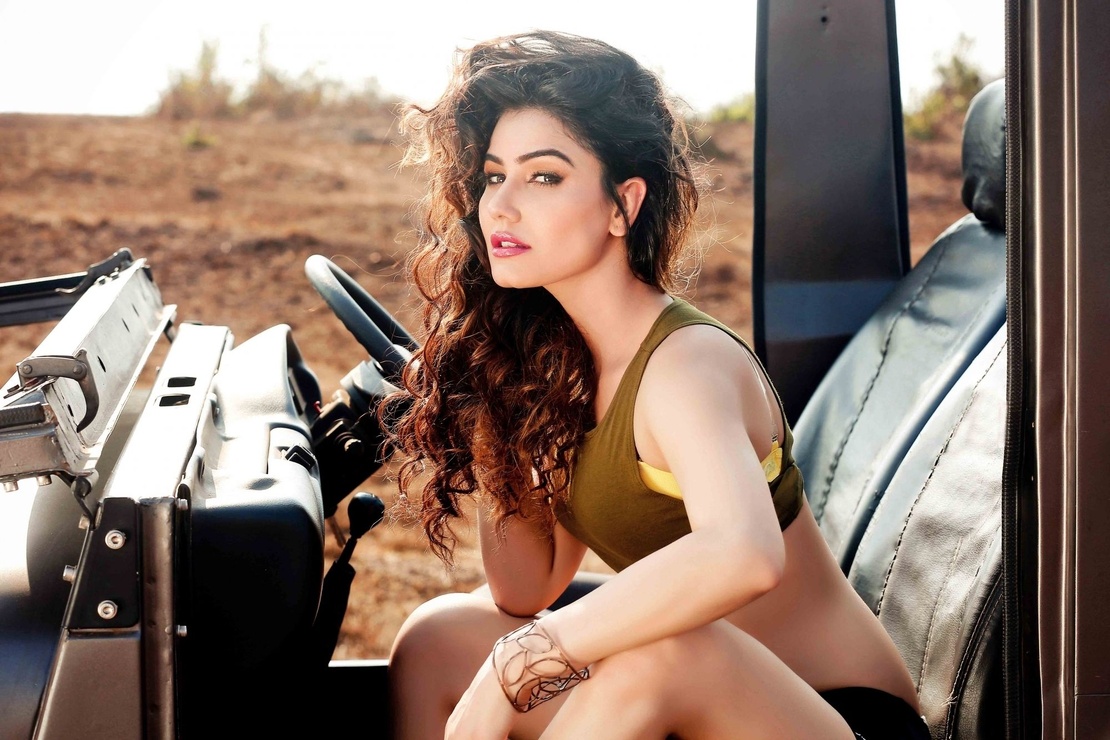 Picture of Kangana Sharma.