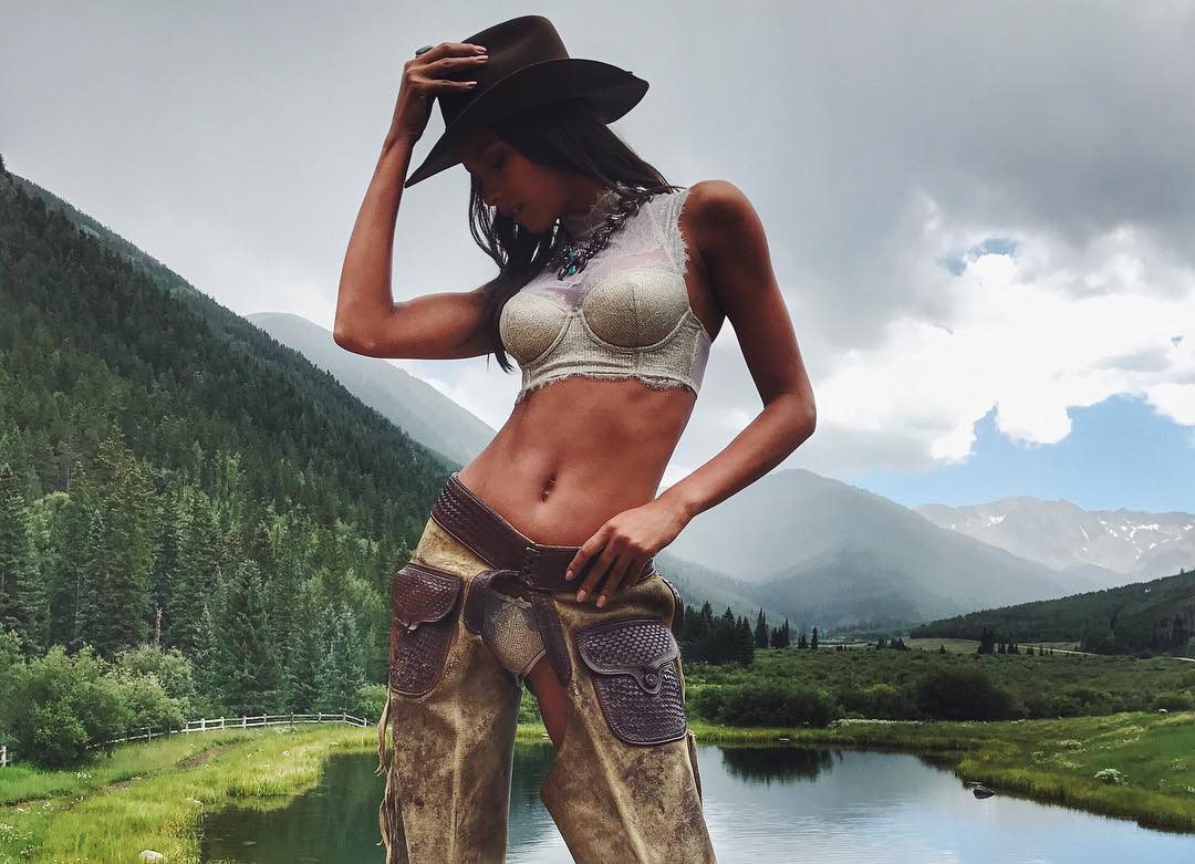 Lais Ribeiro Lais Ribeiro