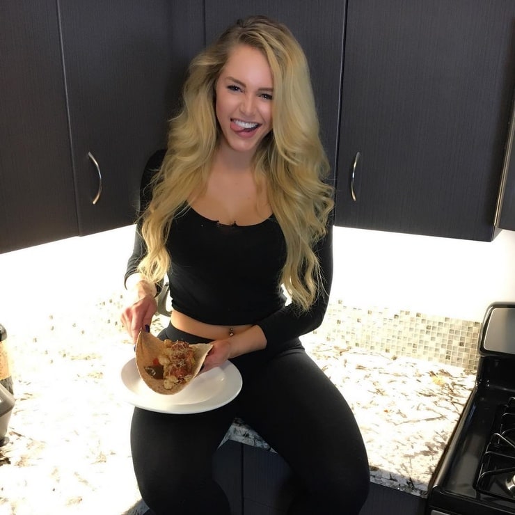 Courtney Tailor Image