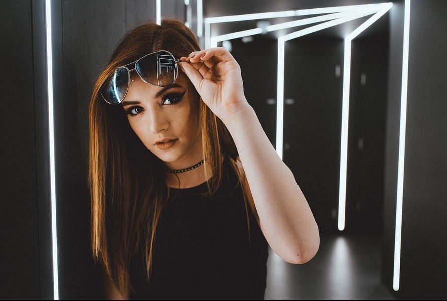 Chrissy Costanza