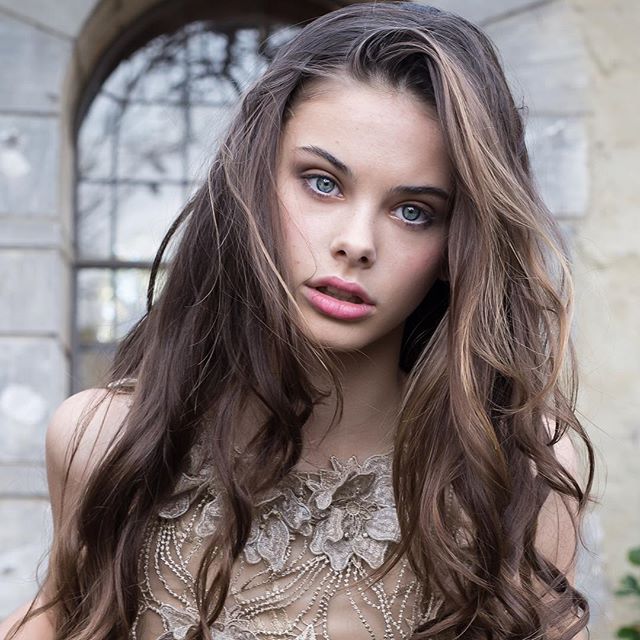 Meika woollard фото