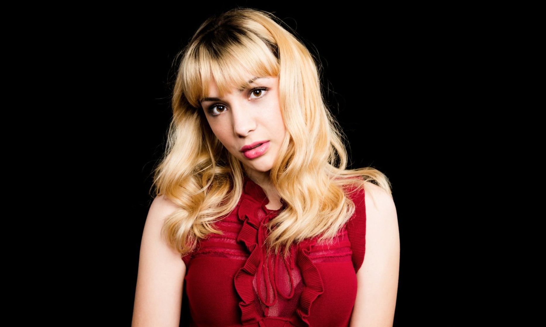 Hannah Marks Hannah Marks