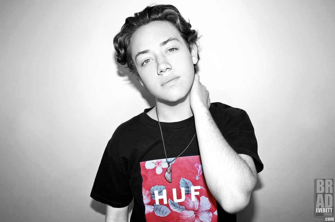 Ethan Cutkosky picture