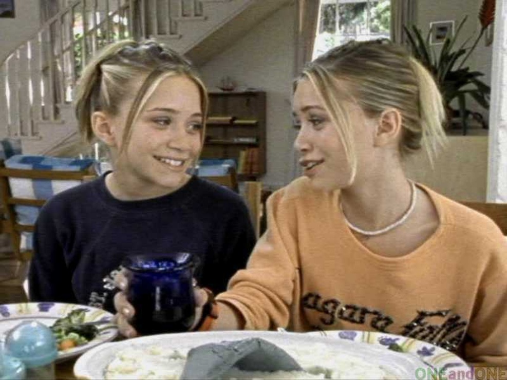 Our Lips Are Sealed 2000 Full Movie Picture of Our Lips Are Sealed (2000)