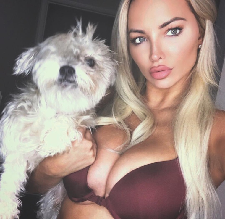 image-of-lindsey-pelas