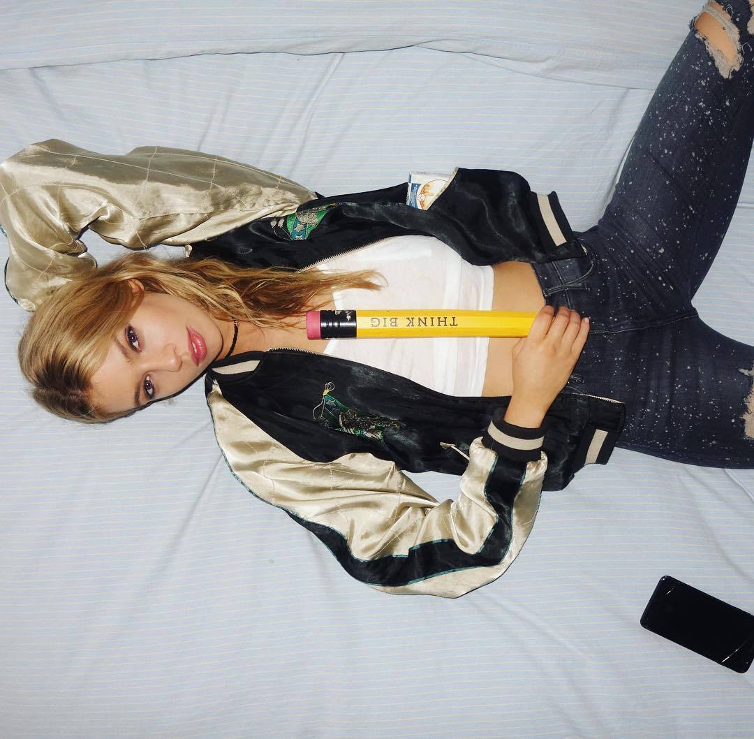 Stella Maxwell