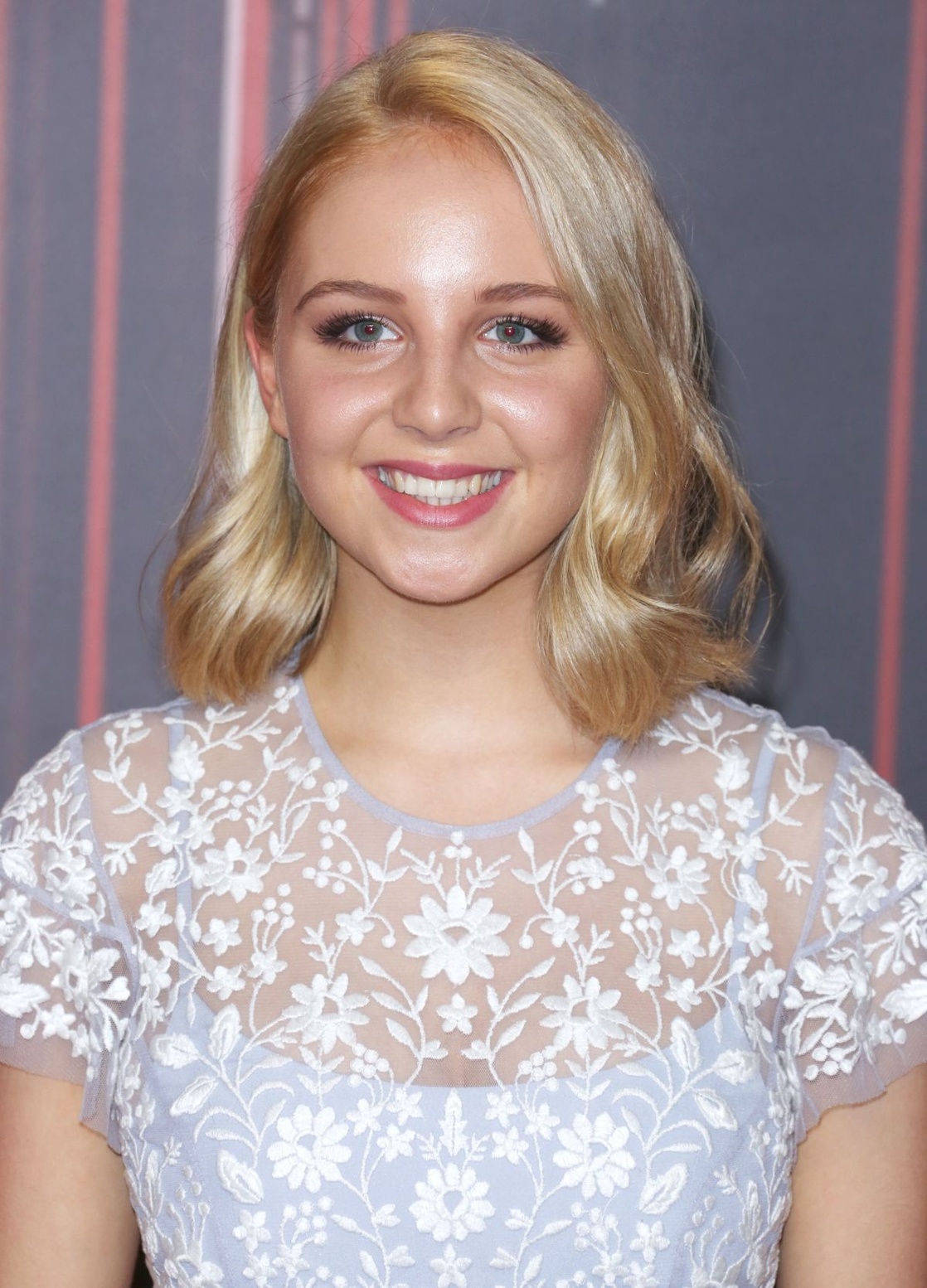 Picture Of Eden Taylor Draper
