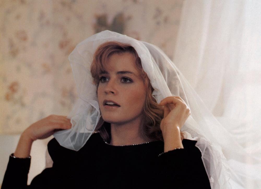 Elisabeth Shue