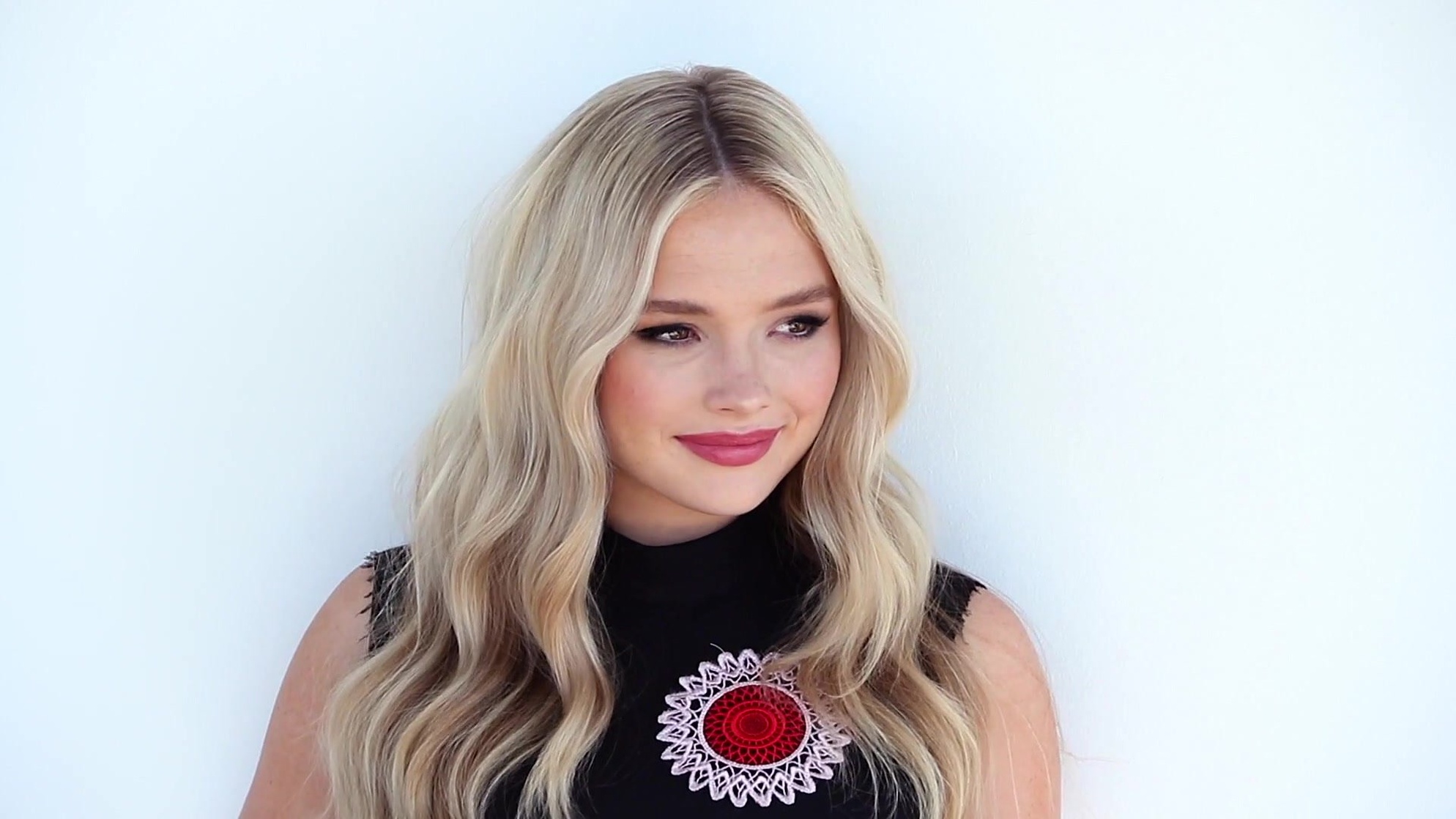 Natalie Alyn Lind