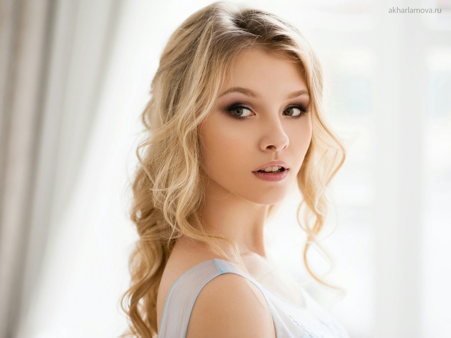 Alisa Tarasenko Alisa Tarasenko