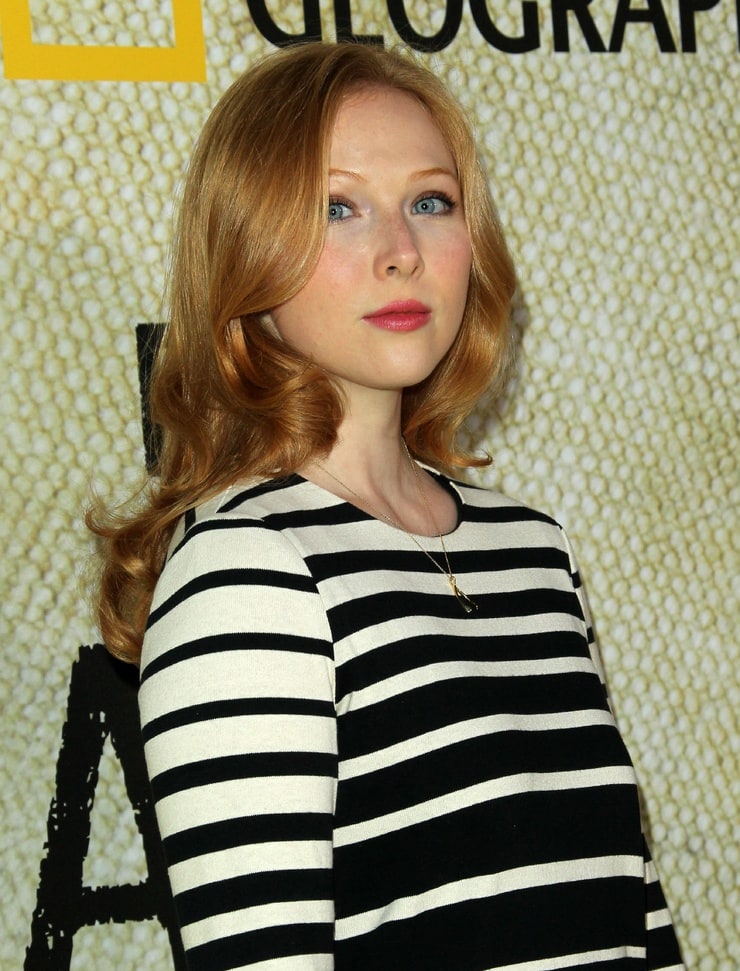 Picture of Molly C. Quinn.