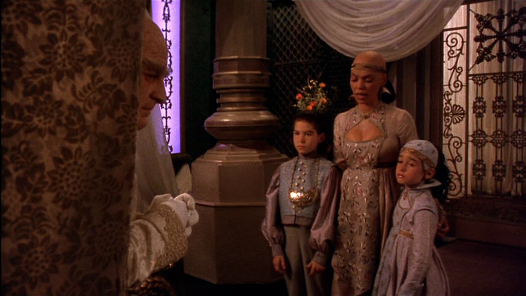 Babylon 5: In the Beginning
