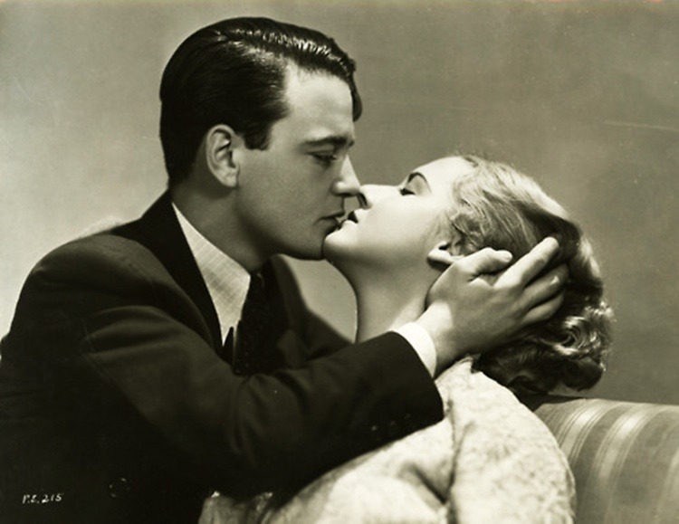 Mae Clarke