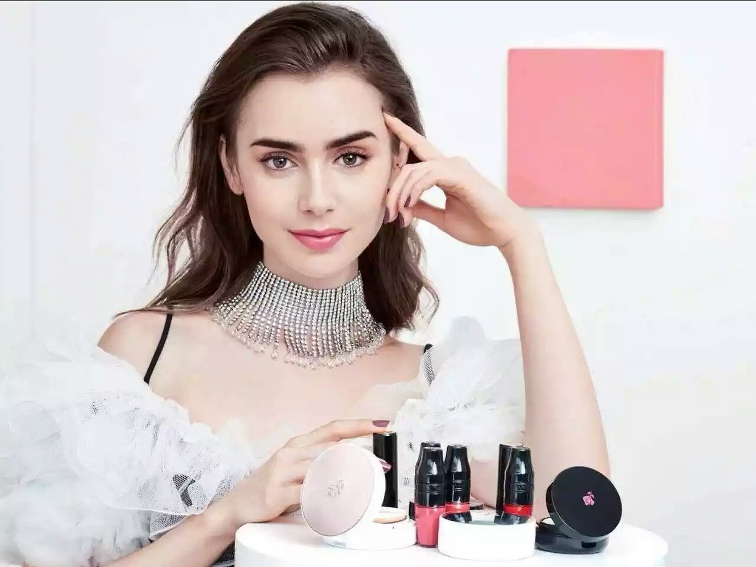 Lily Collins Lily Collins
