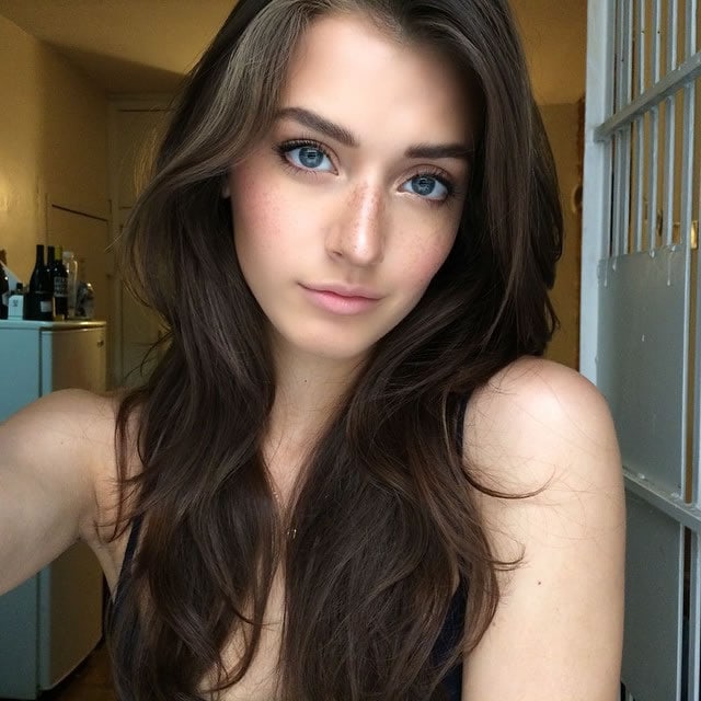 Jessica Clements Age