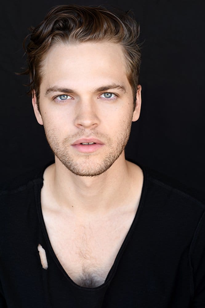 Picture of Alexander Calvert